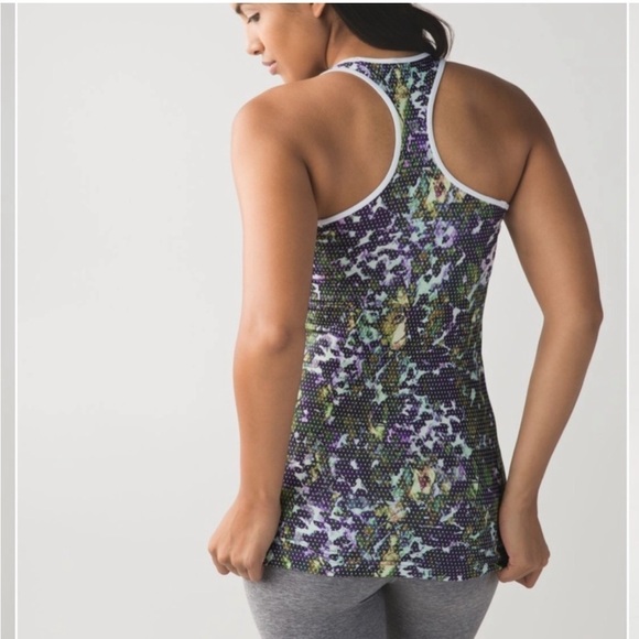 Lululemon Cool Racerback Tank Top Green Purple Floral Sport White Multi Print - Picture 10 of 10